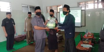 Kemenag Jepara Serahkan Bantuan Covid-19 Kepada 84 Pondok Pesantren
