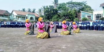 Nandur Cikal Siswa MAN 1 Jepara