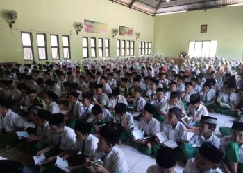Sambut Awal dan Akhir Tahun Hijriyah, MIN 2 Jepara Ajak Siswanya Dzikir dan Doa Bersama