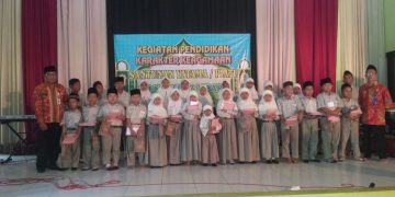Santunan Yatama Ajarkan Berbagi Pada Sesama