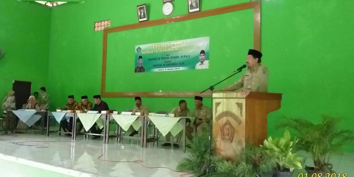 Pisah Sambut Kepala Urusan Tata Usaha MTsN 1 Bawu Jepara