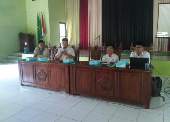 MIN 2 Jepara Adakan Pembinaan Guru dan Karyawan Bersama Komite Madrasah