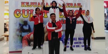 Siswi MAN 1 Jepara Boyong Perunggu di Kejuaraan Gulat Senior