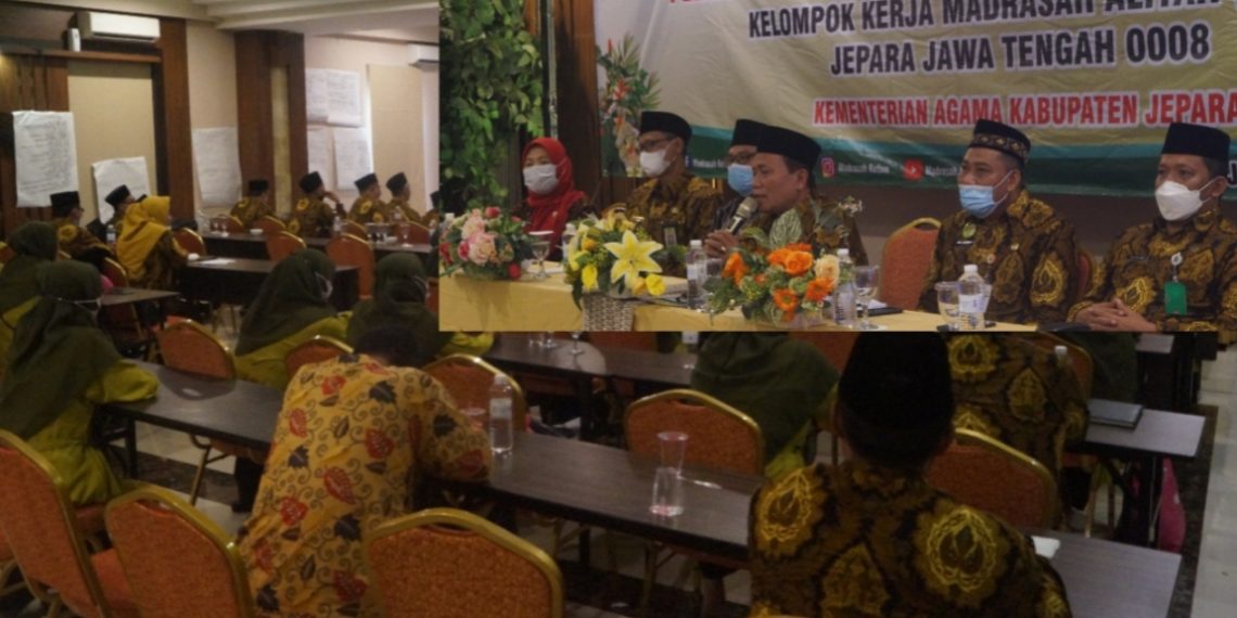 Kamad Jepara Harus Punya Kompetensi Manajemen dan TI