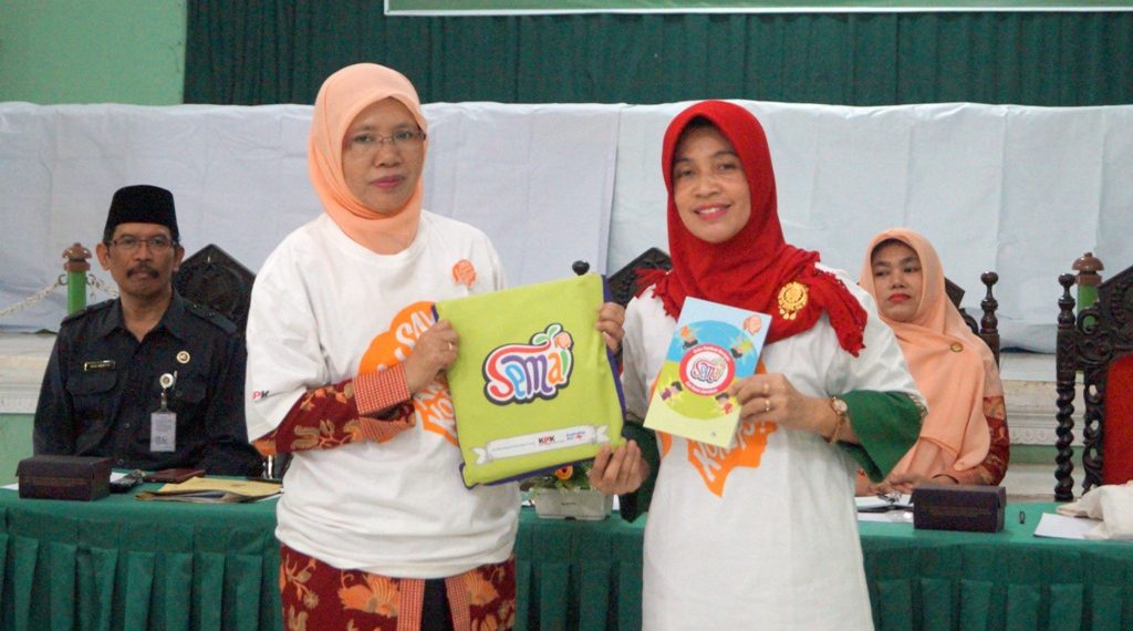 Dihadapan 150 Ibu-Ibu Dharma Wanita, Ibu Kakanwil Sosialisasikan SPAK