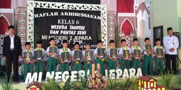 MI Negeri 2 Jepara Gelar Wisuda Tahfidh