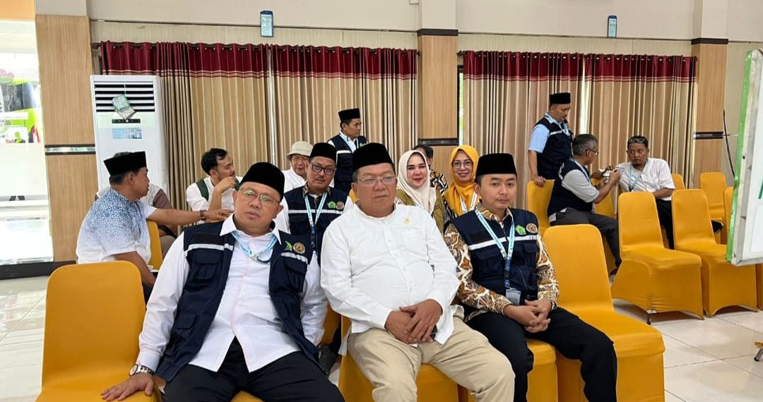 Pelepasan Kloter 44 Jemaah Haji Kabupaten Jepara oleh Komisi VIII DPR RI