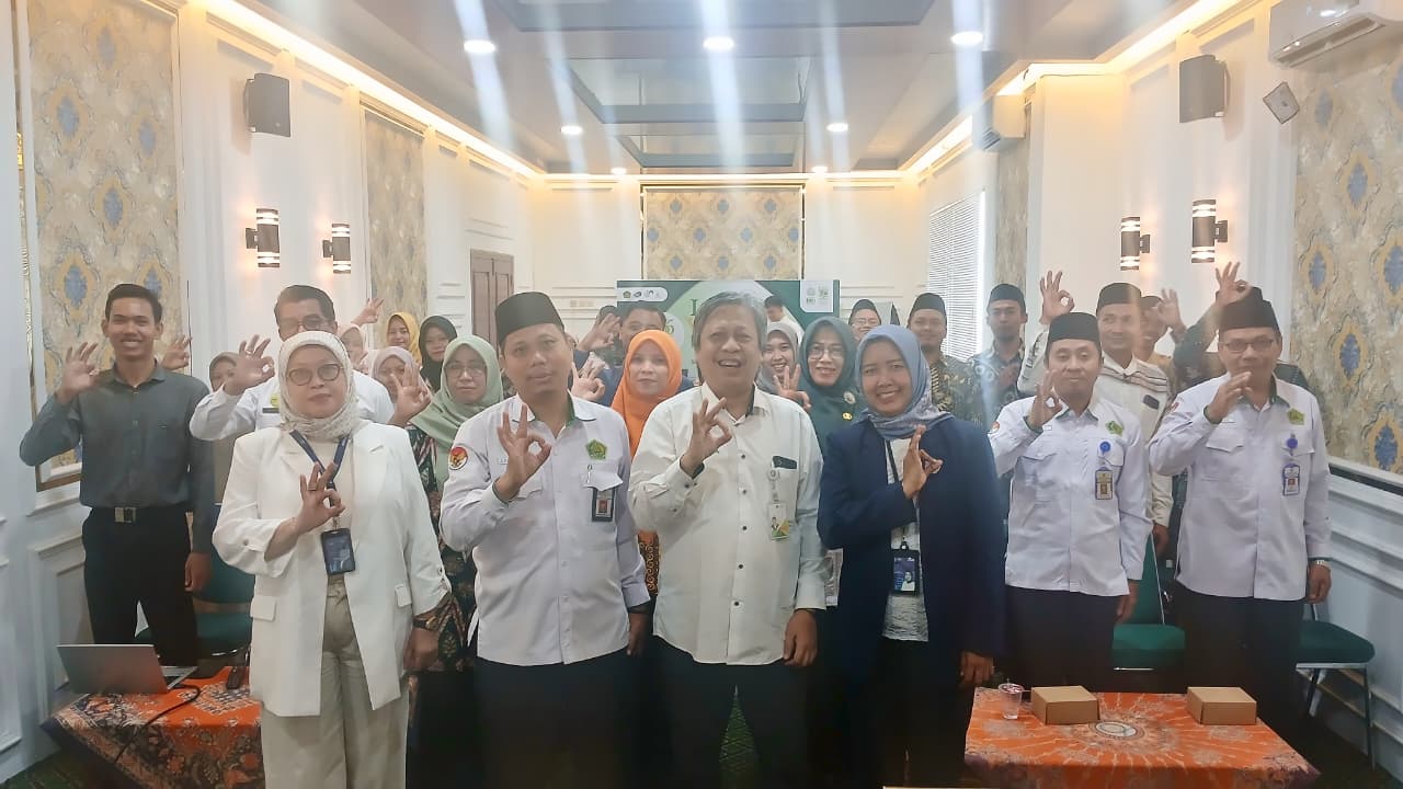 Kegiatan Bimtek Kewirausahaan Lanjutan Program Mandiri MadinQu Kemenag Jepara