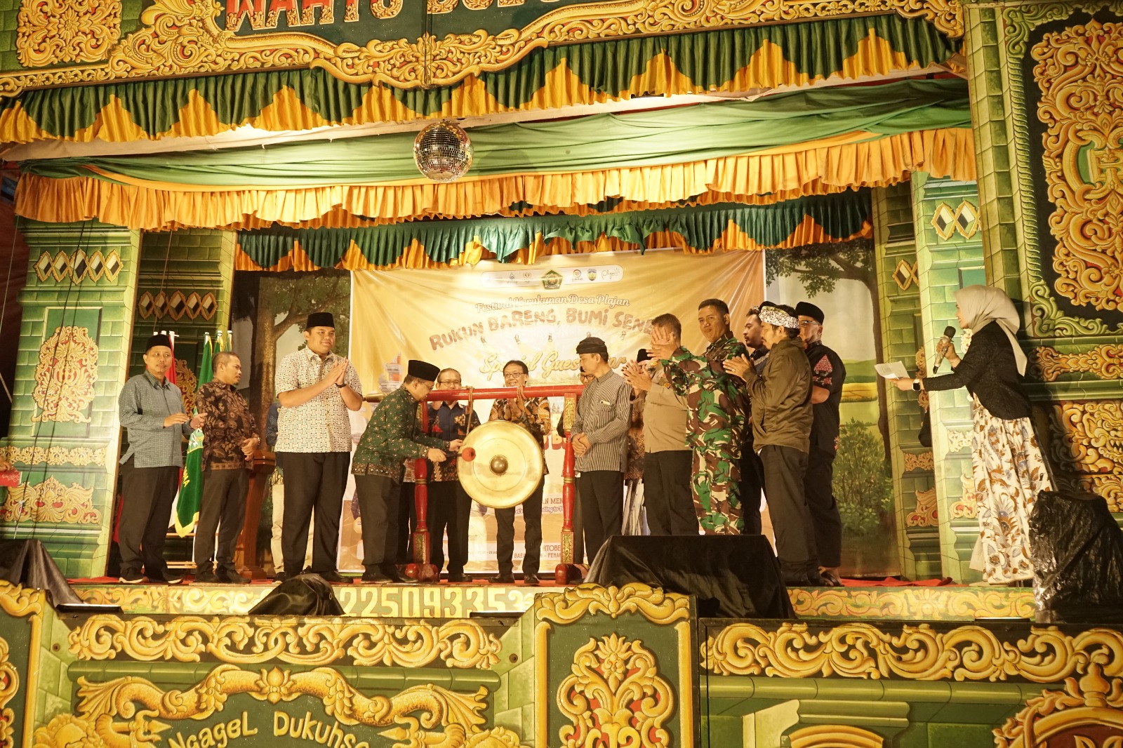 Puncak Festival Kerukunan: Kemenag RI Tetapkan Desa Plajan sebagai ‘Desa Kerukunan’