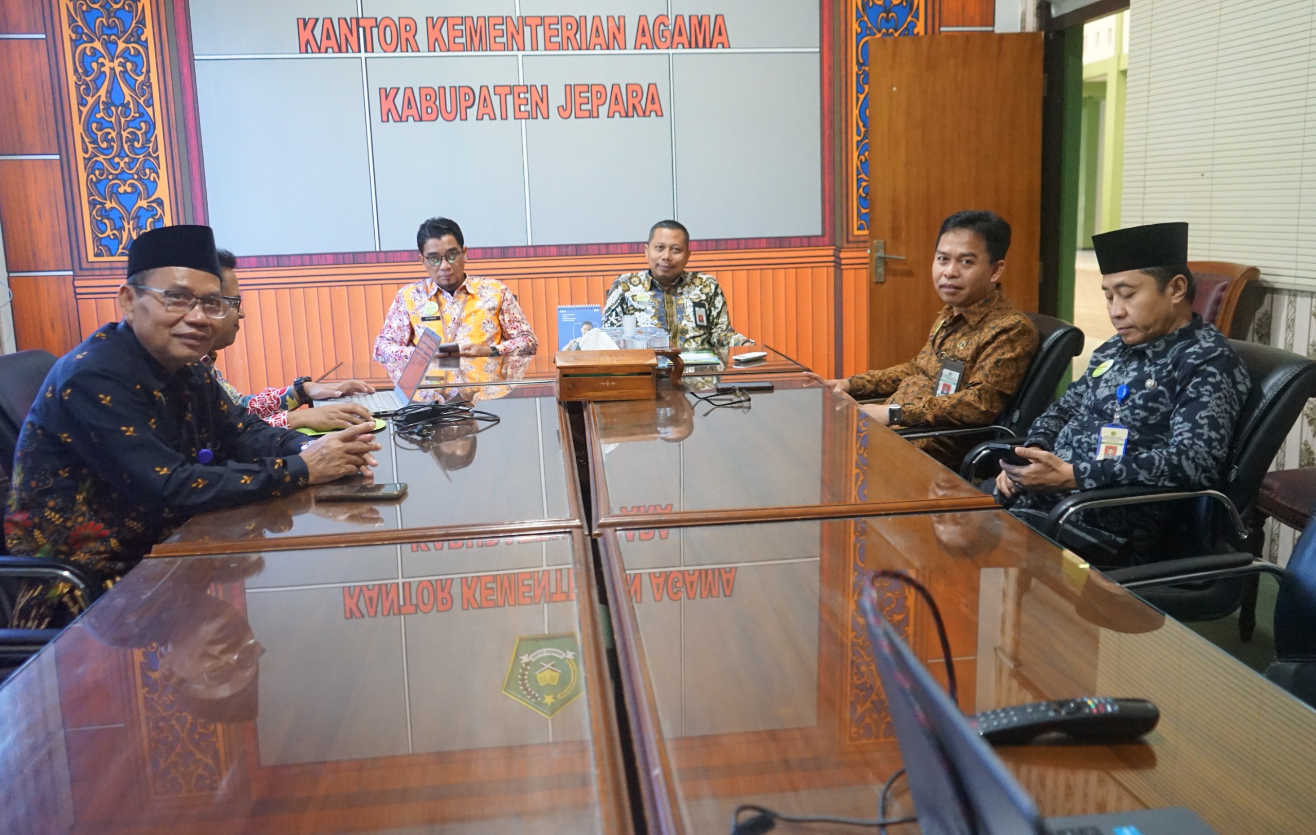 Kankemenag Kab. Jepara Ikuti Zoom MOU DWP dengan BP-4 dan Peresmian ULD Kabupaten Kudus