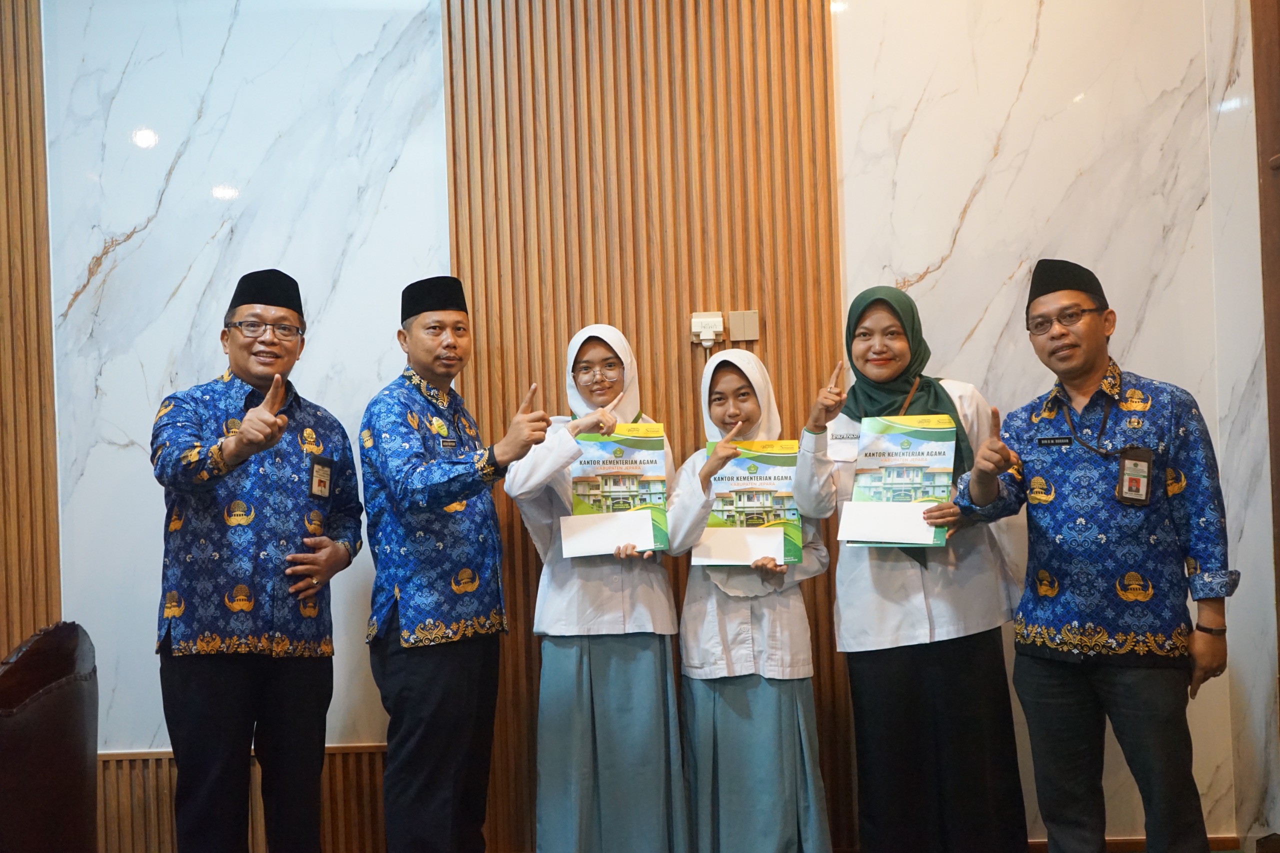 Lolos 6 Besar Ajang Internasional, 2 Siswi MAN 1 Jepara Siap Berlaga di Thailand