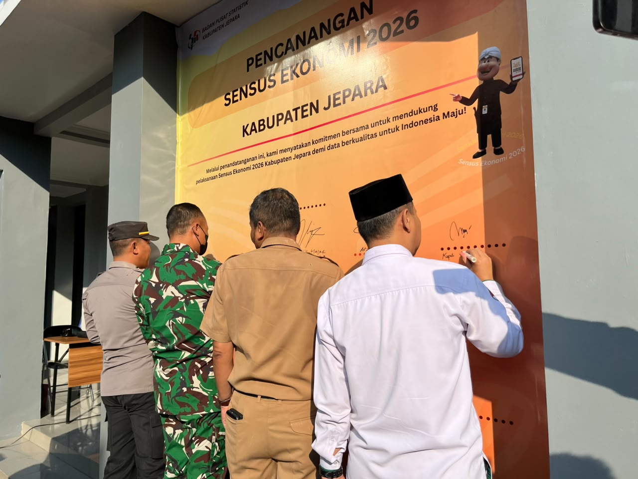 Sensus Ekonomi 2026 Resmi Dimulai, Kakankemenag Jepara Tandatangani Komitmen Dukungan