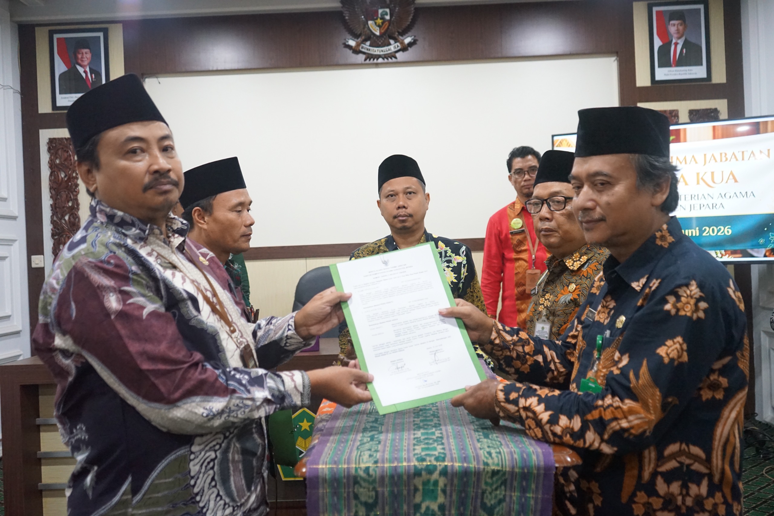 Perkuat Pelayanan Masyarakat, Kemenag Jepara Gelar Sertijab Kepala KUA Kecamatan Mayong dan Welahan